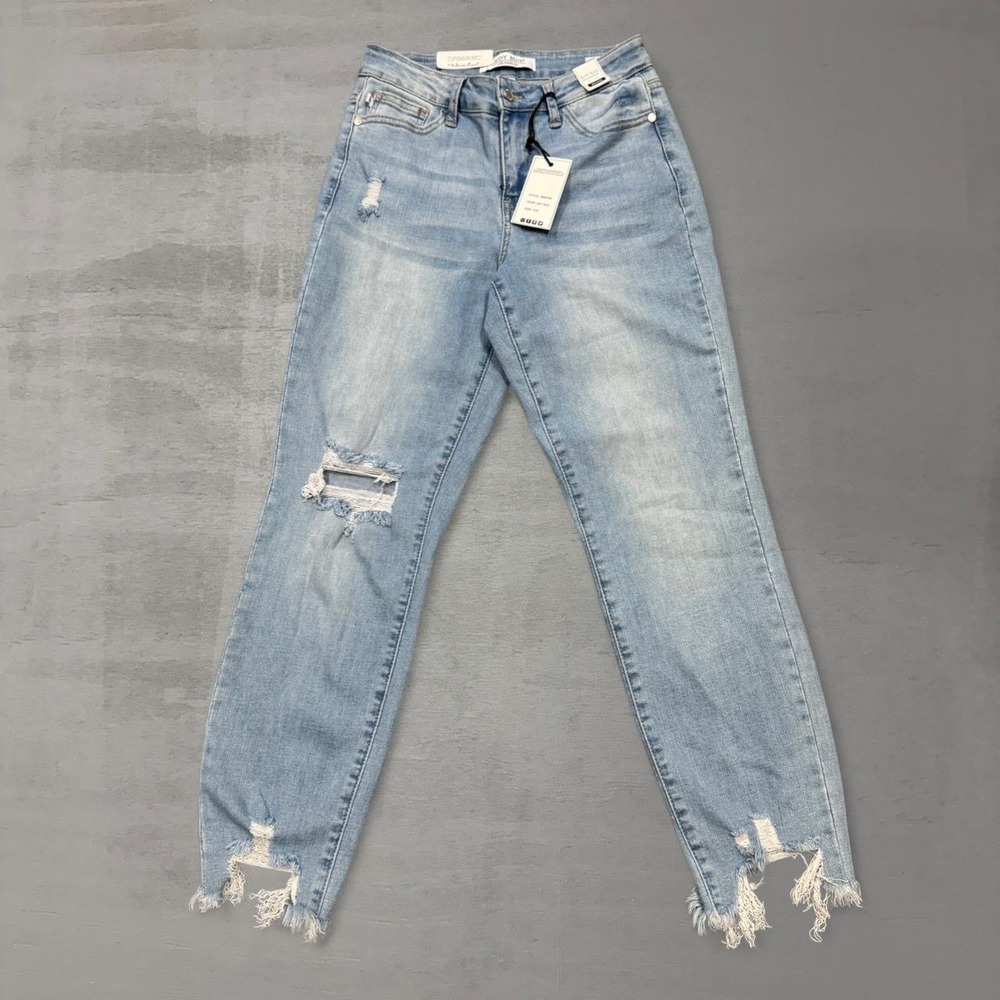 NEW Judy Blue Boyfriend Jeans Light Wash Distressed Shark‎ Bite Hem 1/25